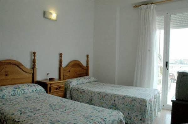 Habitaciones Camping Ferrer Peñíscola Kültér fotó